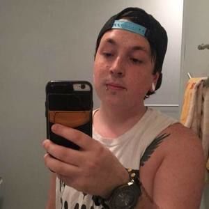 Meet your Posher, Cameron